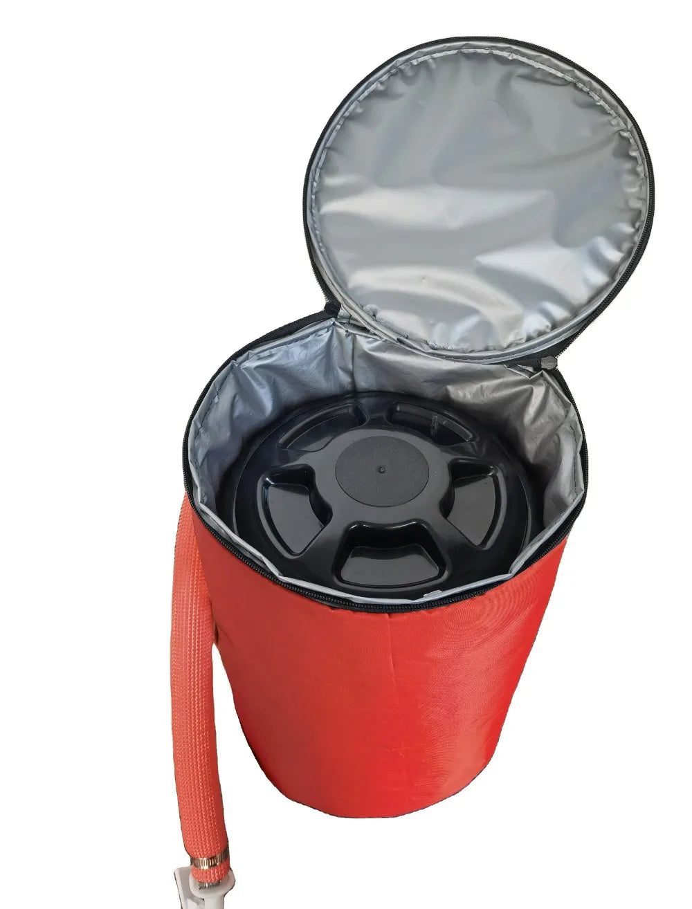 Beverage dispenser cooler bag for beach picnic